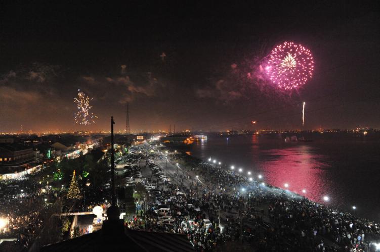 Your Guide On Where To Spend New Year S Eve In Nola