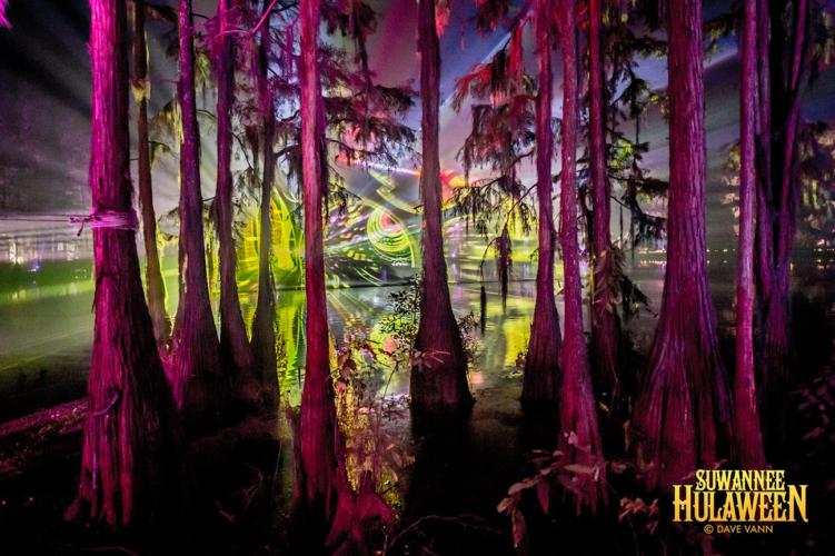 Suwannee Hulaween - Spirit Lake