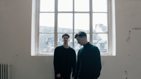 TWO LANES Lights Press Photo