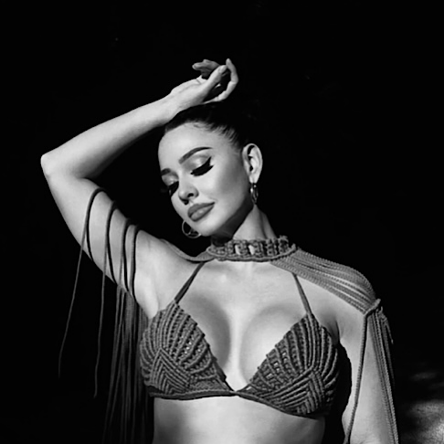 BASSBABE